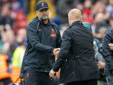 Robbie Savage: '30 năm qua, họ vô địch châu Âu nhiều hơn trong nước'