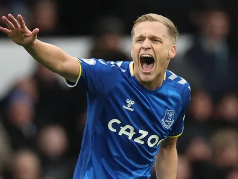 Van de Beek tiết lộ lý do rời Man Utd