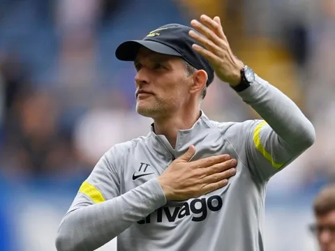 Dean Jones: "Siêu bom" soạn xong hành lý đến Chelsea