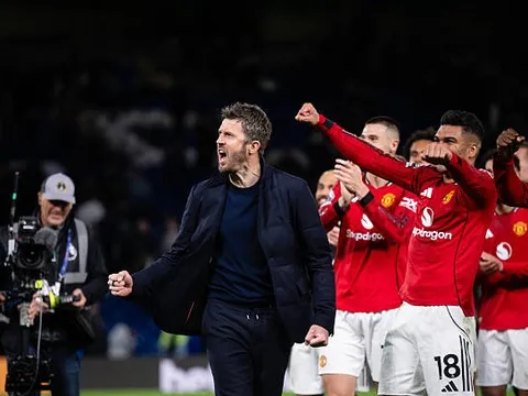 Huyền thoại MU muốn Carrick làm HLV trưởng chính thức