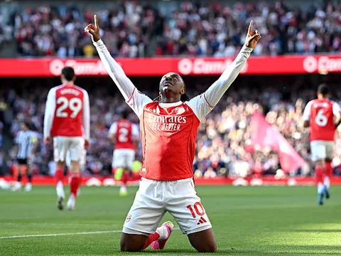 Eze là vũ khí tối thượng của Arsenal trong cuộc đua vô địch