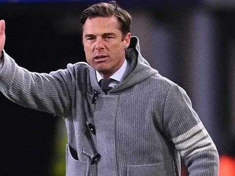 Burnley chốt thời điểm định đoạt tương lai của Scott Parker