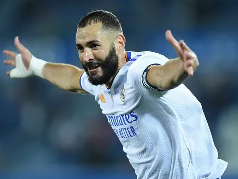 Eto'o chỉ tên tiền đạo số 1 thế giới nhưng bị ngó lơ