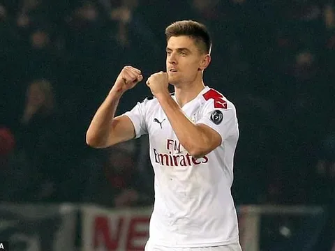 Tiền đạo Milan nói gì trước tin Zlatan có thể trở lại?