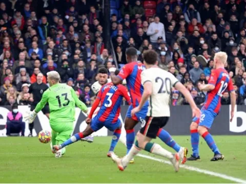 "Cậu ấy đã có hai đường kiến tạo chỉ trong hơn nửa giờ"