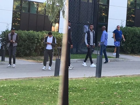 Raiola dắt 2 sao trẻ hàng đầu châu Âu đến Pháp chào hàng