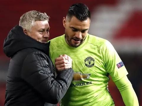Chi 6 triệu bảng, Valencia muốn đưa “nạn nhân của De Gea” rời Man Utd