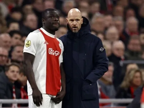 Tiền đạo công khai tin nhắn từ chối Ten Hag