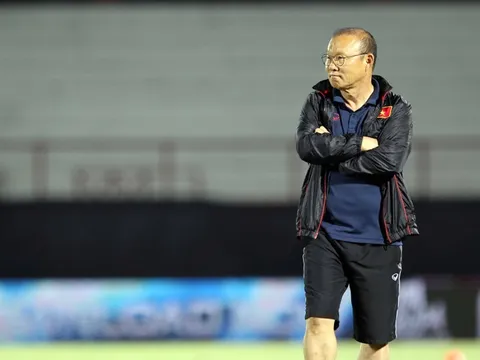 Người Thái thảnh thơi 'tọa sơn quan hổ đấu' và cơ hội của Việt Nam