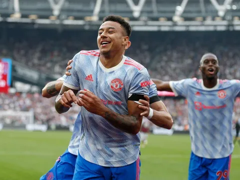 Xác nhận! Man Utd tức tốc đàm phán ký 3 HĐ mới