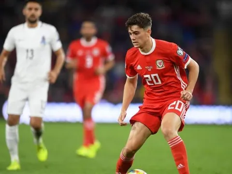Cứa lòng cực 'ngọt', Daniel James lại được so sánh với Robben