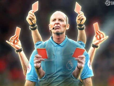 Những sự thật thú vị chưa biết về 'thánh rút thẻ' Mike Dean