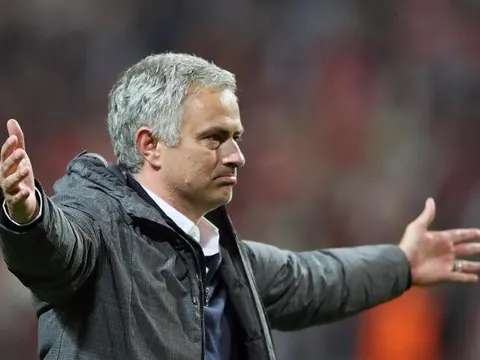 Mourinho đăng đàn, tuyên bố cực gắt về Man Utd, Chelsea và Real
