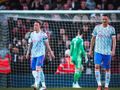 Paul Scholes khuyên cầu thủ M.U làm 1 điều sau trận thua Liverpool