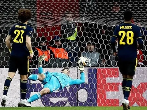 Chỉ 1 bức ảnh đủ giải thích vì sao Arsenal liên tục ngậm "trái đắng"