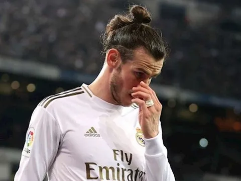 Frank Lampard có thể khiến Chelsea chìm vào khủng hoảng với một chữ ký