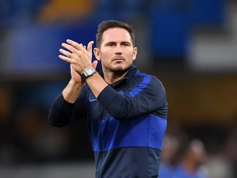 Lampard đối diện áp lực lớn mùa tới, Harry Redknapp nhận định ra sao?