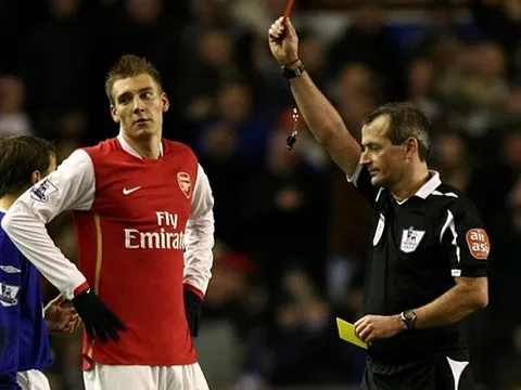 SỐC! “Chúa tể” của Arsenal từng bị tống tiền vì quan hệ với gái mại dâm