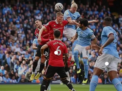 Thua derby, Ten Hag đã hối hận vì "phương án B"?