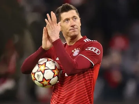 "Bến đỗ thực tế nhất dành cho cậu ấy là Man Utd hoặc Man City"