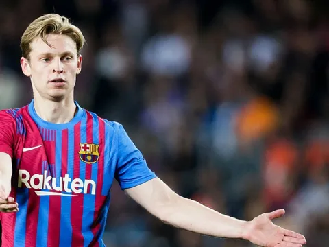 3 cách để De Jong giúp tuyến giữa M.U lột xác