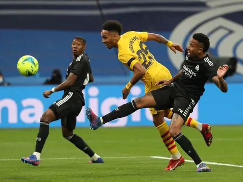 3 cầu thủ Barca hay nhất trước Real: Món quà từ Arsenal; Kẻ nổi loạn
