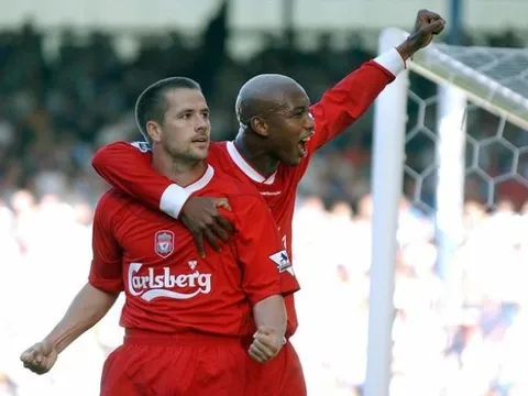 3 cầu thủ từng chơi cho cả Man Utd lẫn Liverpool