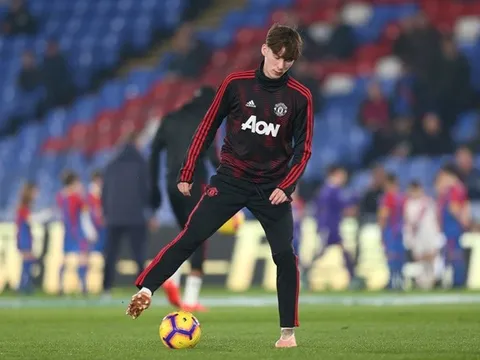 3 CLB 'thèm muốn', Man Utd sẽ để 'ngọc quý' ra đi vào tháng Giêng?