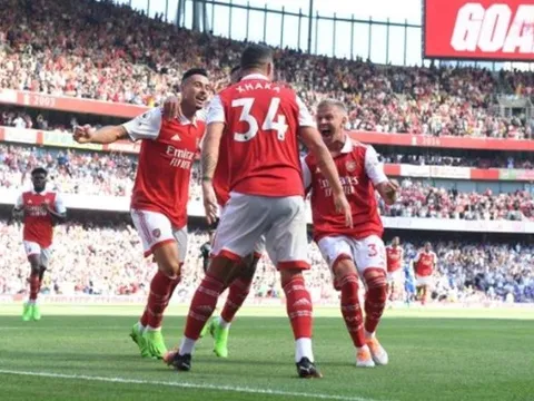 3 điểm sáng - tối của Arsenal sau trận Leicester