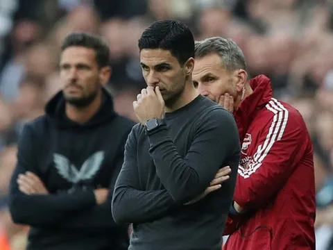 3 lý do khiến Arsenal hụt hơi đua Top 4: Đội hình mỏng manh
