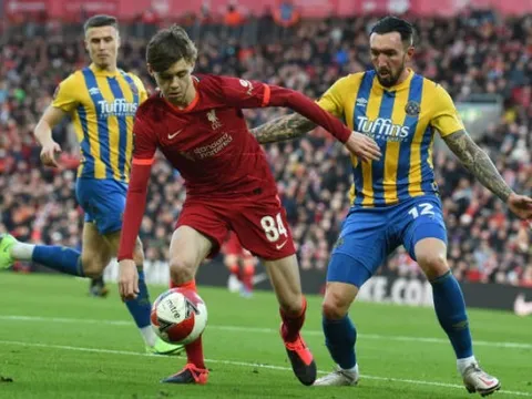 3 ngọc thô Liverpool có màn trình diễn ấn tượng trong trận Shrewsbury