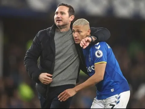 3 ông lớn quan tâm trò cưng của Lampard