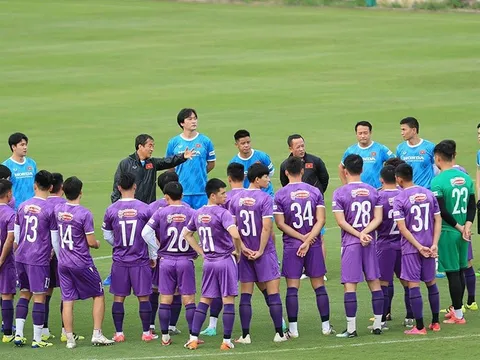 3 trụ cột phải tập riêng, ĐT Việt Nam chưa hết âu lo