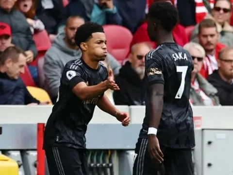 Arteta nói 7 từ về thần đồng 15 tuổi Arsenal