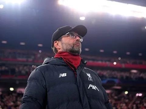 Klopp đã ''đập bỏ'' tuyên bố của Sir Alex như thế nào? Robbie Fowler có lời giải thích
