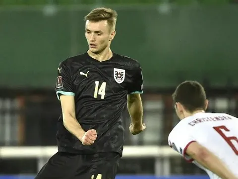 Bayern nhắm 'hiện tượng' cao 2 mét thay thế Lewandowski