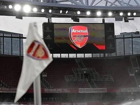 Arsenal toang mạnh, nhận hung tin từ học viện