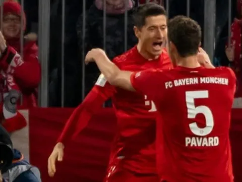 ĐHTB vòng 11 Bundesliga: "Nhà vua" trở lại mạnh mẽ