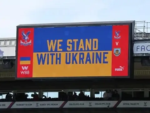 Ủng hộ Nga, Trung Quốc có hành động sốc với Premier League