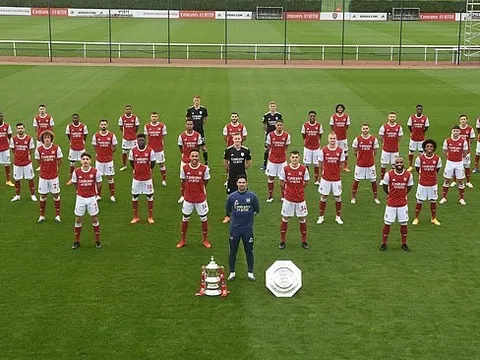 CHOÁNG! Arsenal có động thái gây ngỡ ngàng với Mesut Ozil