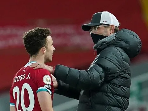 Jota và Werner ai hay hơn? Huyền thoại John Barnes đã có câu trả lời