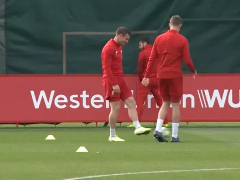 Jamie Redknapp: Chỉ điều đó mới có thể ngăn Liverpool vô địch