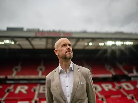 Ten Hag đã làm gì trong ngày đầu tiên ở Man United?