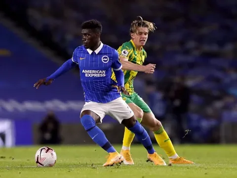 4 cầu thủ là bệ phóng lý tưởng cho Fernandes và Pogba: 2 quái vật bị lãng quên