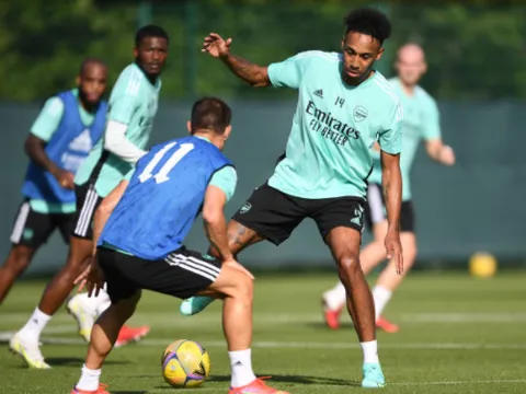 4 điều nổi bật ở những buổi tập tại Scotland của Arsenal