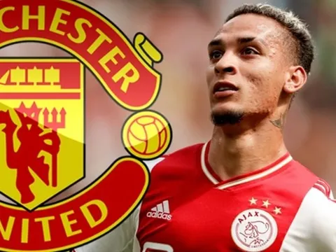 Người thắng kẻ thua ở Man Utd khi Antony cập bến
