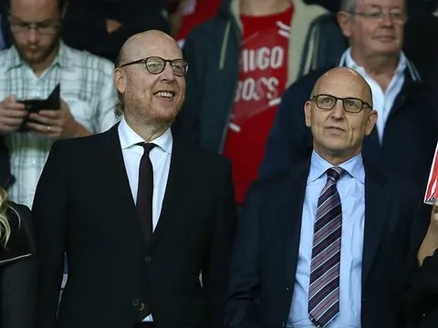 Lỗ nặng, nhà Glazer hành động bất ngờ với Man United