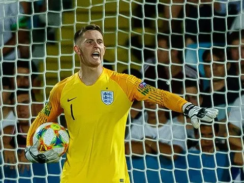 Đến văn phòng Mourinho, Dean Henderson từng nói một câu gây sốc