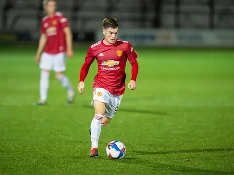 CLB của Gerrard chiêu mộ sao trẻ Man Utd