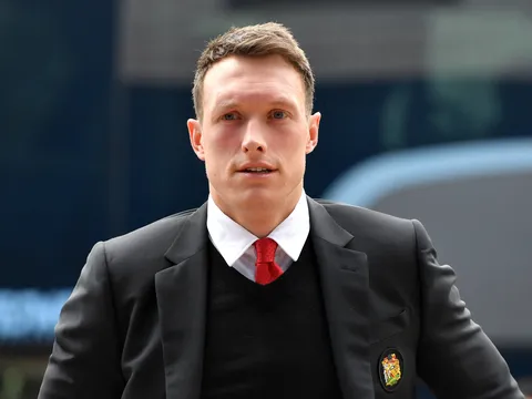 Rooney quan tâm, Man Utd chốt luôn giá bán "kẻ thừa"